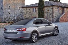 Škoda Superb 2015