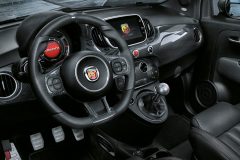 Abarth 695 XSR Yamaha Limited Edition 2017 (3)