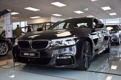 BMW 5 Serie Sedan 2017 (showroom debuut) (1)