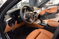 BMW 5 Serie Sedan 2017 (showroom debuut) (15)