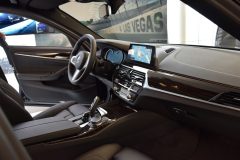 BMW 5 Serie Sedan 2017 (showroom debuut) (28)