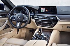 BMW 5 Serie Touring 2017 (19)