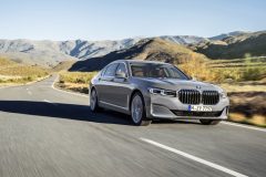 P90333059_highRes_the-new-bmw-7-series
