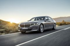 P90333060_highRes_the-new-bmw-7-series