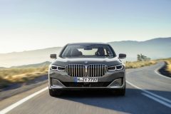 P90333061_highRes_the-new-bmw-7-series