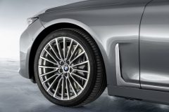 P90333064_highRes_the-new-bmw-7-series