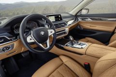 P90333069_highRes_the-new-bmw-7-series