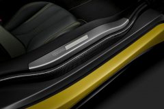 BMW i8 Protonic Frozen Yellow Edition 2017 (3)