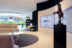 Bugatti-showroom Dubai 2017 (4)
