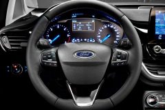 Ford Fiesta 2017 (10)