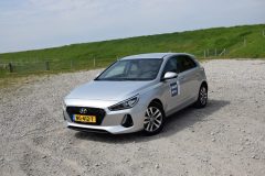 Hyundai i30 1.0 TGDI First Edition 2017 (rijtest) (2)