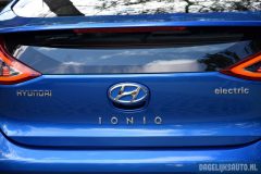 Hyundai IONIQ Electric Premium 2017 (rijtest) (12)