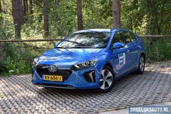 Hyundai IONIQ Electric Premium 2017 (rijtest) (2)