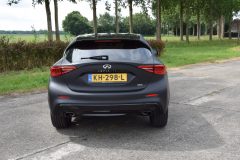 Infiniti Q30 AntiChic Edition 2017 (rijtest) (5)