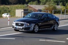 Jaguar XE facelift 2018 (spionage) (1)