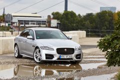 Jaguar XF 2016 (44)