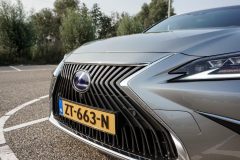 lexus_es_300h_2019___P6O7Z
