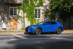 lexus_ux_hv_e_four_c_N99Ug