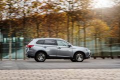 Mitsubishi Outlander 2017 (3)