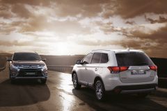 Mitsubishi Outlander 2017 (6)