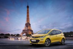 Opel Ampera-e 2017 (1)