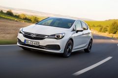 Opel Astra 2017 (3)