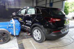 Opel Grandland X 2017 (Euro NCAP)