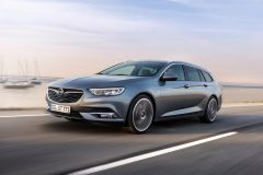 Opel Insignia Sports Tourer 2017 (1)