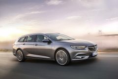 Opel Insignia Sports Tourer 2017 (2)