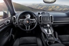 Porsche Cayenne S Platinum Edition 2017 (3)