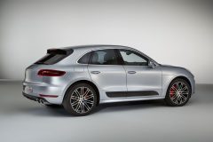 Porsche Macan Turbo Performance Package 2016 (2)