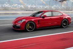 Porsche Panamera GTS (2)