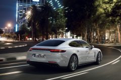 Porsche Panamera Turbo S E-Hybrid 2017 (4)