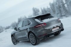 Porsche Macan Turbo 2016