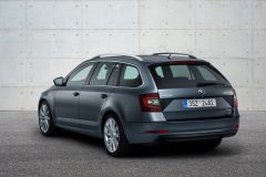 Škoda Octavia Combi 2017 (3)