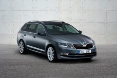 Škoda Octavia Combi 2017 (1)