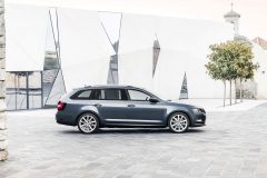 Škoda Octavia Combi 2017 (14)