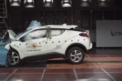 Toyota C-HR 2016 (Euro NCAP) (2)