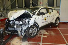 Toyota C-HR 2016 (Euro NCAP) (2)