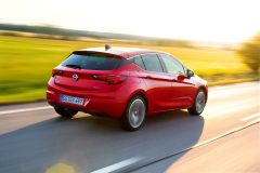 Opel Astra 2015 (12)