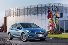 Opel Astra 2015 (16)