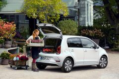 Volkswagen e-load up! 2017 (2)