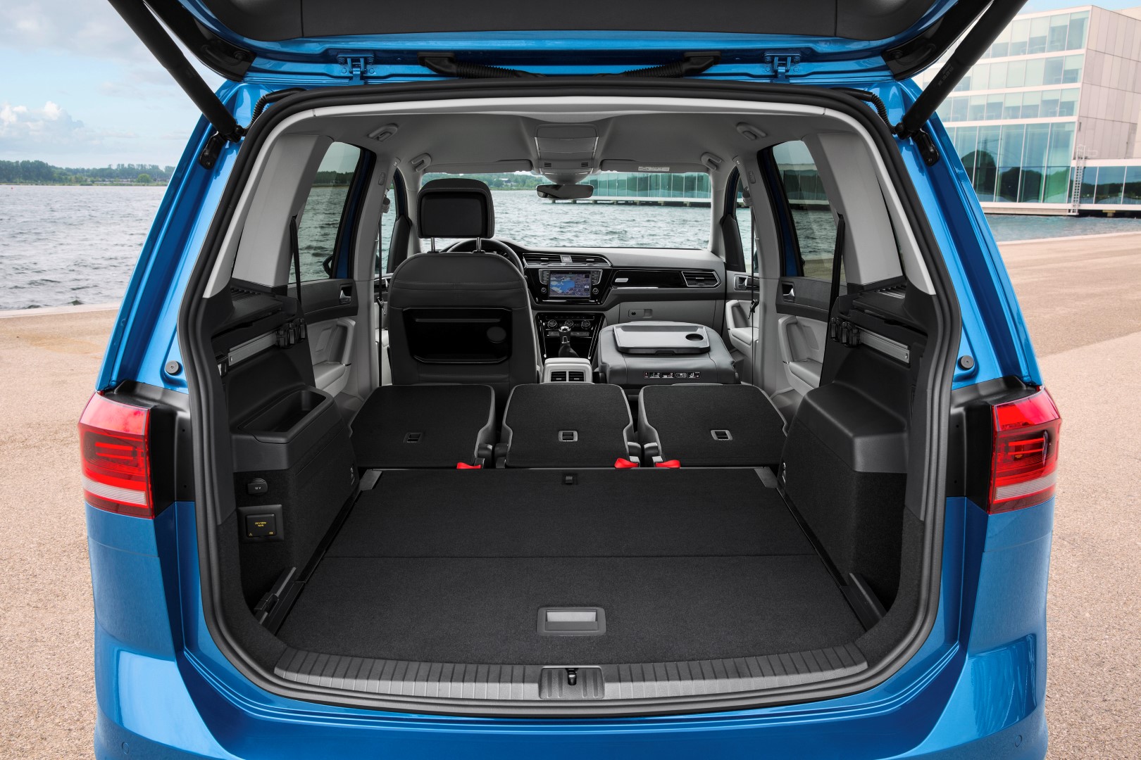 Index of /wp-content/gallery/volkswagen-touran-2015