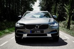 Volvo V90 Cross Country 90th Anniversary Edition 2017 (3)