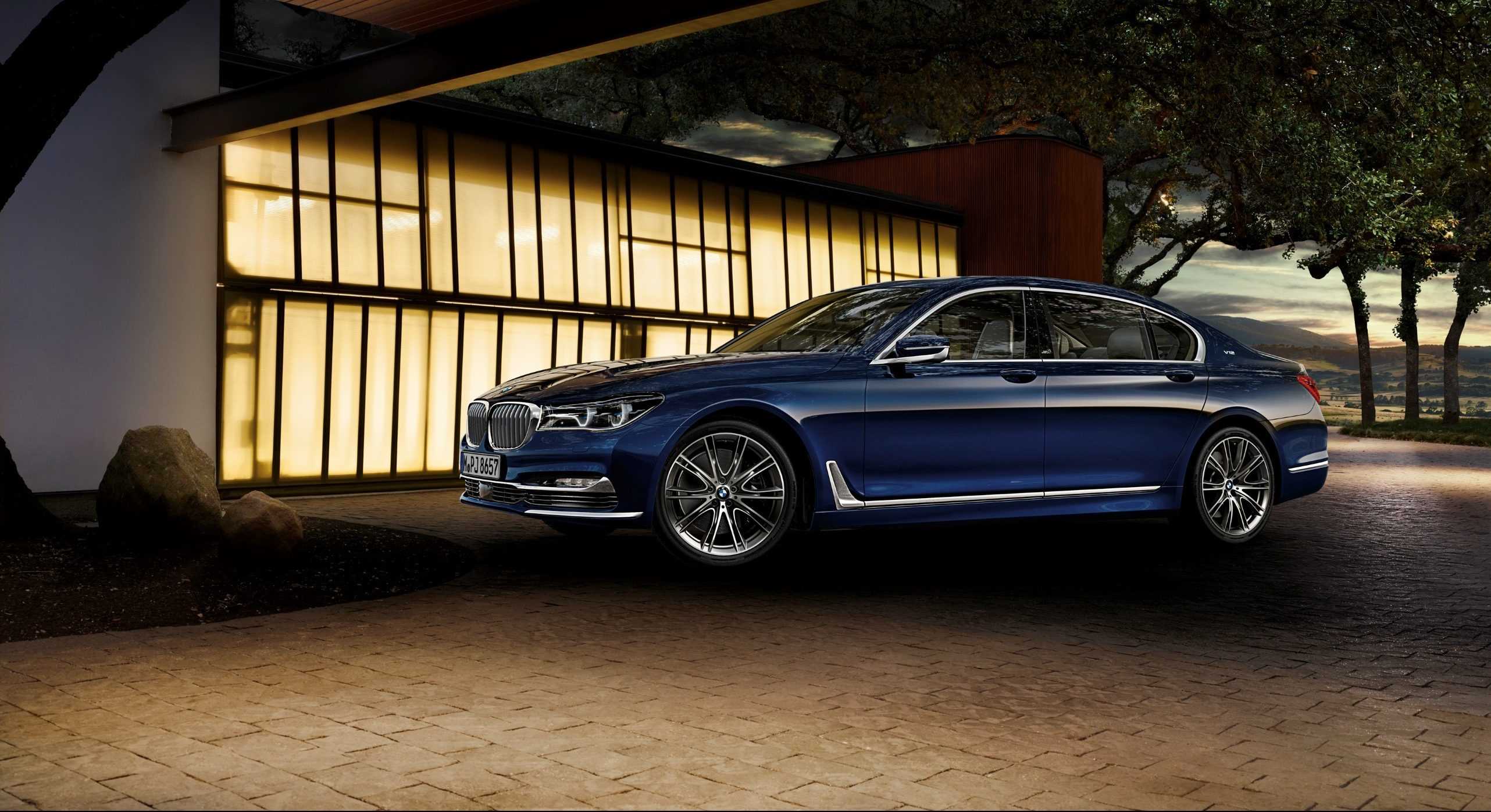 BMW 7 Serie The Next 100 Years 2016