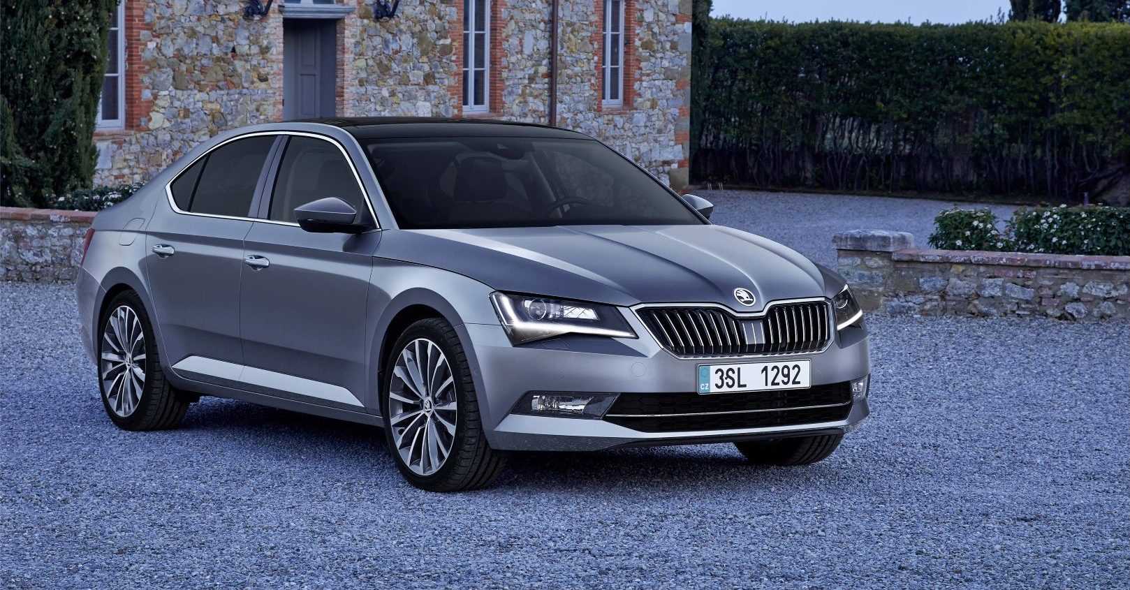 Škoda Superb 2015