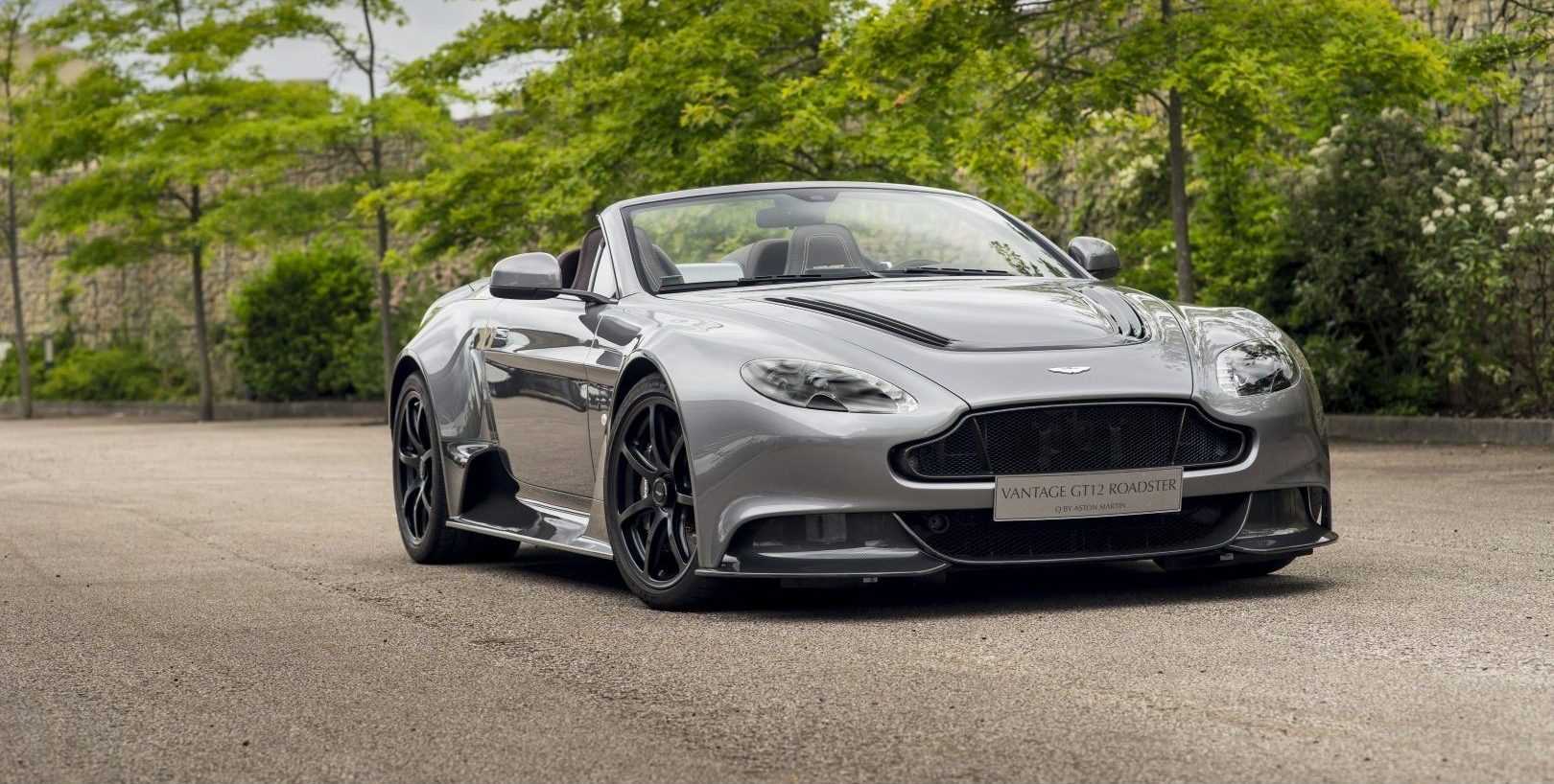 Aston Martin Vantage GT12 Roadster 2016