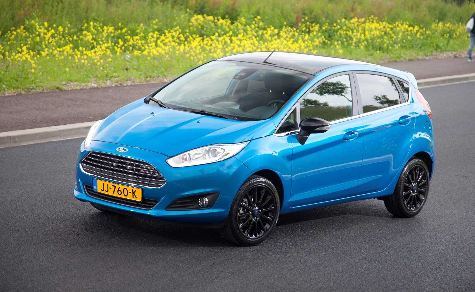 Ford Fiesta Silver Edition & Candy Blue Edition 2016