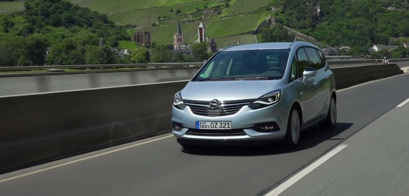 Opel Zafira 2016