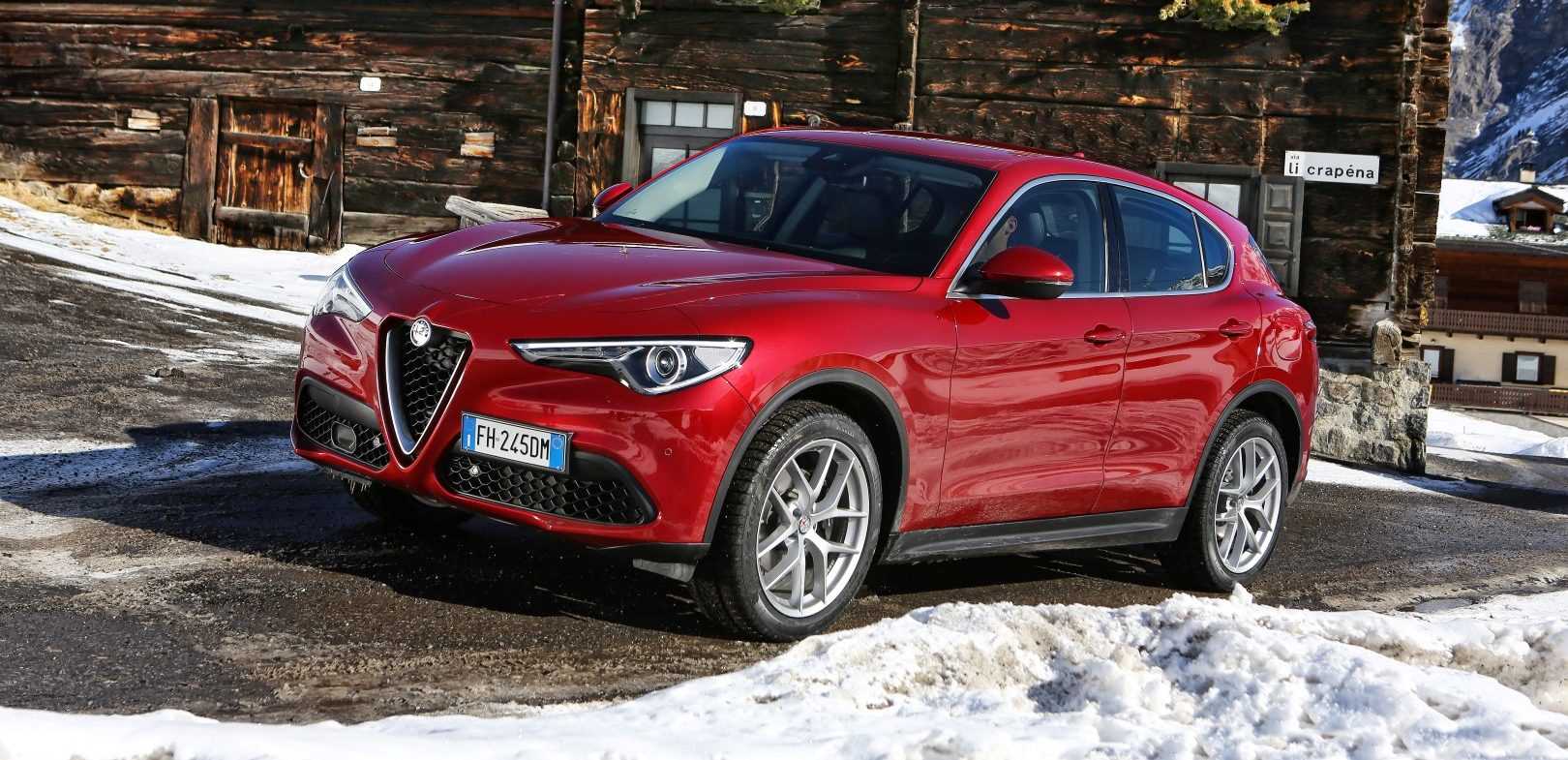 Alfa Romeo Stelvio 2017